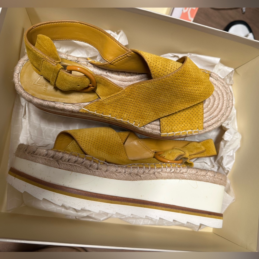 Marc Fisher ‘Gelly’ Sandal